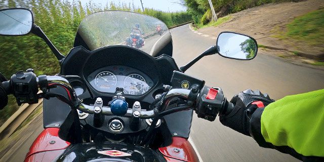 Motorbike ride experience mauritius guided biking adventure (1)